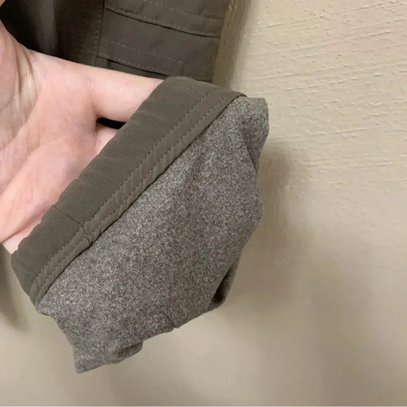 Athleta Chelsea Cargo Lined Pant in Brown Size 6 - Picture 10 of 12